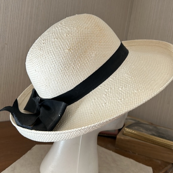 Straw hat - Picture 2 of 4